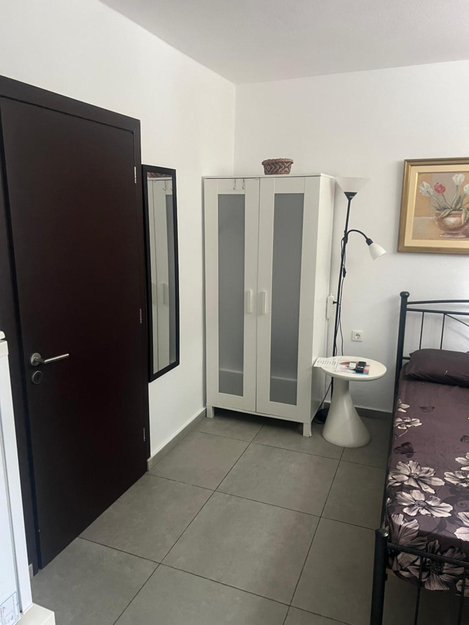 Centrally Located Private Rooms Heraklion  Exterior photo